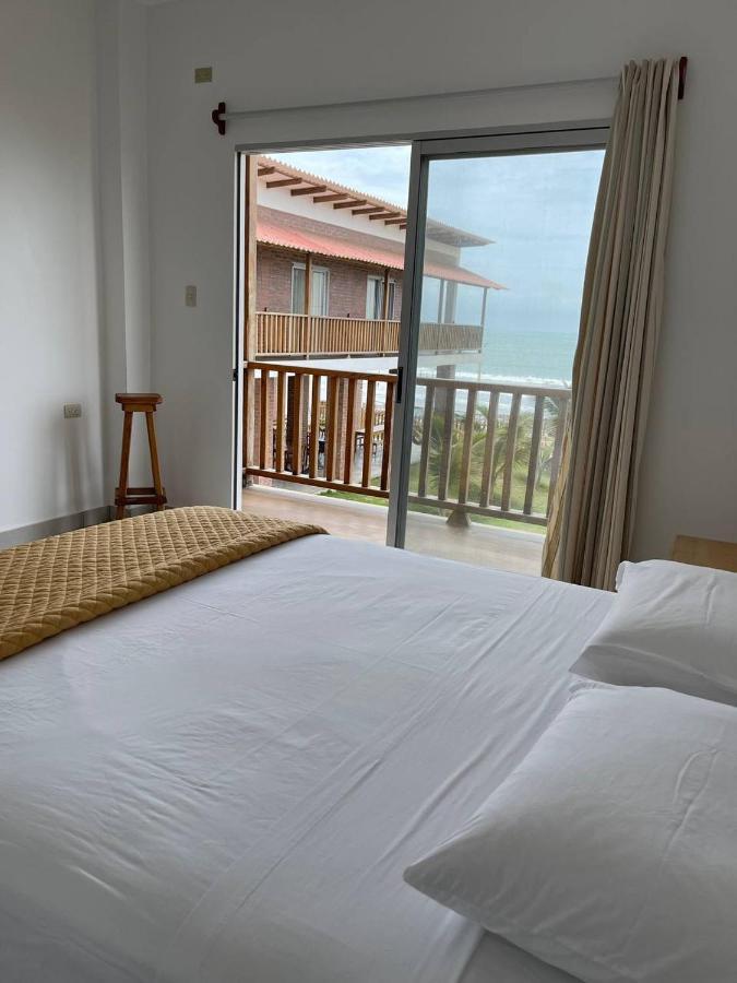 Samana Hostal, Puerto Engabao